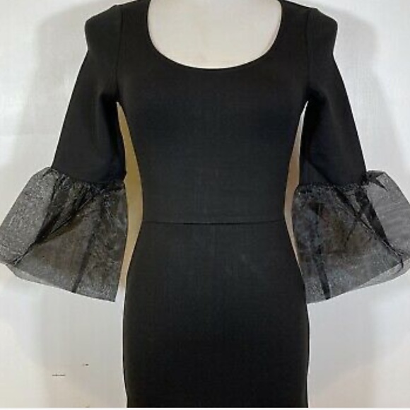 French Connection Dresses & Skirts - French Connection “Lula Mesh Bell Sleeve Bodycon Dress” Size 0